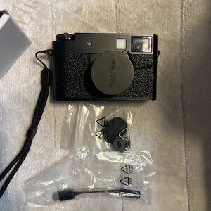 Fujifilm X-Half Digital Camera in Black